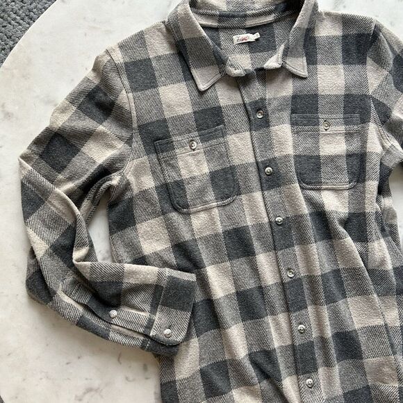 Faherty Tops - Faherty Legend Sweater Shirt‎ Women Size XL Tan Buffalo Plaid Tuckernuck $168